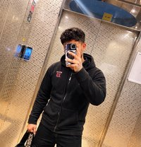 Rm92 - Male escort in Dubai