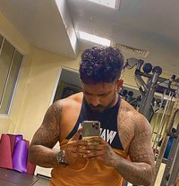 Rm 92 Couples & Singles - Male escort in Dubai