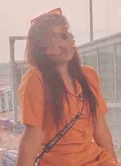 Rmeet, webcam, sex chat available - puta in Chennai Photo 5 of 5