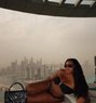 Emma - puta in Dubai Photo 1 of 3