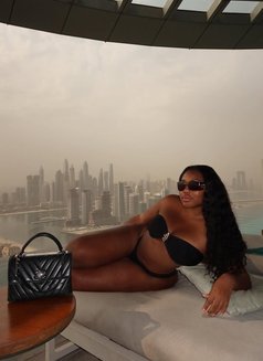 Emma - escort in Dubai Photo 1 of 3