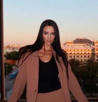 Roana - escort in Dubai