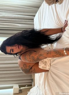 Roberta Brasileira - puta in Lisbon Photo 5 of 11