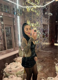 Roberta - escort in Dubai Photo 15 of 20