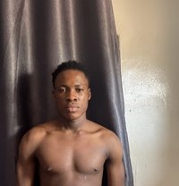 Roberto - Male escort in Riyadh