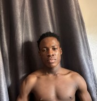 Roberto - Male escort in Riyadh