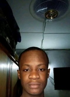 Roberto - Acompañantes masculino in Abidjan Photo 1 of 1