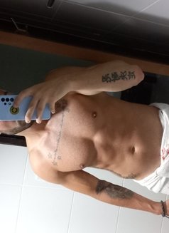 Roberto - Male escort in Cebu City Photo 16 of 20