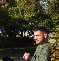 Roberto - Male escort in Manila