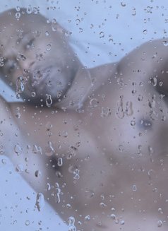 Roberto White - Male escort in Prague (Praha) Photo 5 of 6