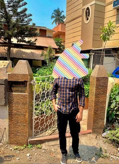 Robin Da Silva - Male escort in Amritsar Photo 7 of 11
