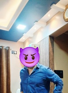 Robin Da Silva - Male escort in Mumbai Photo 8 of 15