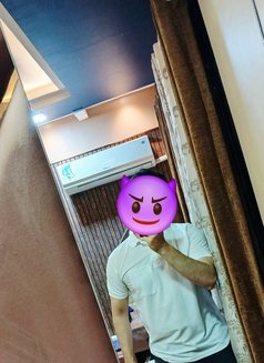 Robin Da Silva - Male escort in Mumbai Photo 15 of 15