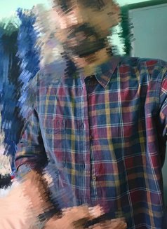 Robin - Acompañantes masculino in Kochi Photo 2 of 2