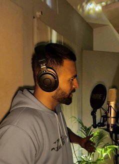 Robin - Acompañantes masculino in Chandigarh Photo 1 of 2