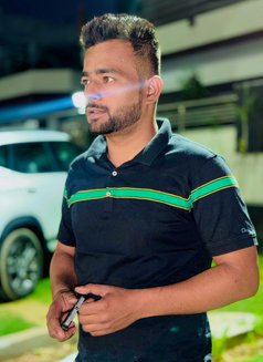 Robin - Male escort in Chandigarh Photo 4 of 4