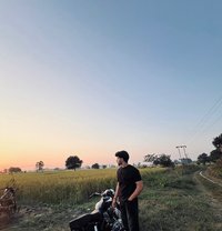 Robin - Male escort in Chandigarh