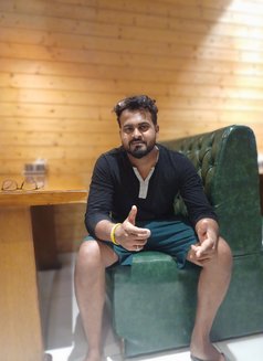 Robin - Male escort in Chandigarh Photo 8 of 13