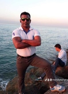 Rizwan - Male escort in Kuwait Photo 5 of 8