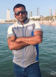 Rizwan - Male escort in Kuwait Photo 8 of 8