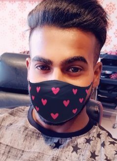 Robin - Male escort in Mohali Photo 6 of 7