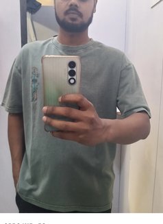 Robin - Male escort in New Delhi Photo 1 of 1