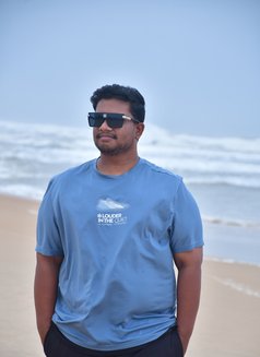 Robinhood massage therapist - Male escort agency in Candolim, Goa Photo 1 of 1