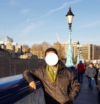 Robinromantic - Male escort in Mumbai Photo 1 of 3