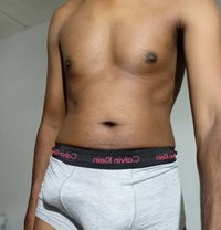 Robinsan Samantha - Acompañantes masculino in Colombo