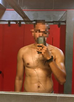 Rocco 44 - Acompañantes masculino in Ahmedabad Photo 2 of 4