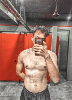 Rocco 69 - Male escort in Ahmedabad Photo 1 of 2