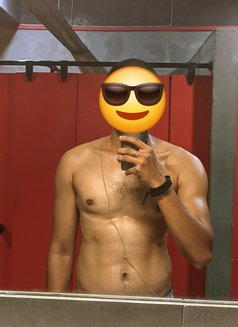 Rocco - Acompañantes masculino in Ahmedabad Photo 1 of 3