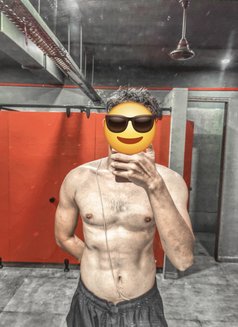 Rocco - Acompañantes masculino in Ahmedabad Photo 3 of 3