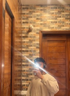 Rocco - Male escort in Chandigarh Photo 2 of 6