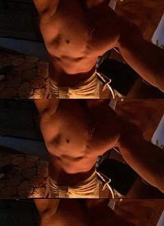 Rocco - Male escort in Chandigarh Photo 4 of 6