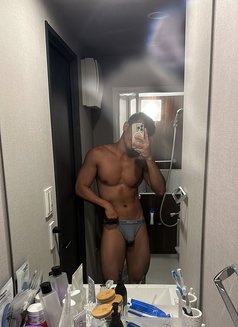 Rocco - Male escort in Riyadh Photo 3 of 3