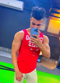 Rock - Male escort in Cairo Photo 2 of 23