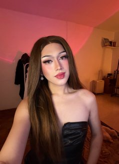 Rock - Transsexual companion in Manila Photo 7 of 7