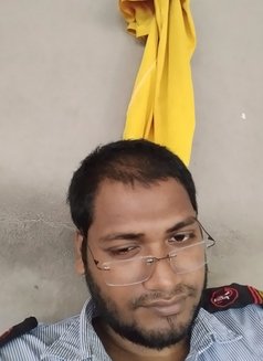 Rock - Acompañantes masculino in Kolkata Photo 1 of 1