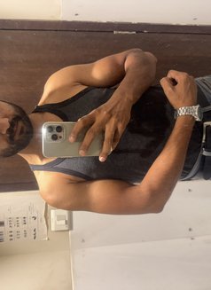 Rock - Male escort in New Delhi Photo 4 of 4
