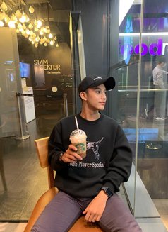 VIP Rocketbkk! πΉπ - Male escort in Bangkok Photo 10 of 11