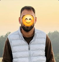 Rockey - Male adult performer in Noida