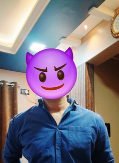 Rockey the Masseur - Acompañantes masculino in Mumbai Photo 9 of 12