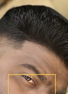 Nasim - Acompañantes masculino in Kochi Photo 1 of 3