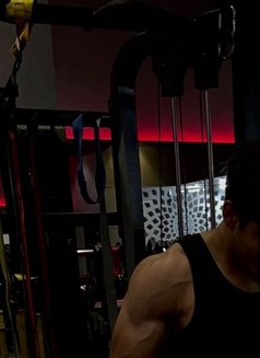 Rockiie - FREE Escort / FOREPLAY Master - Male escort in Surat Photo 5 of 6
