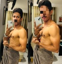 Rocking Boy Aki - Male escort in Colombo