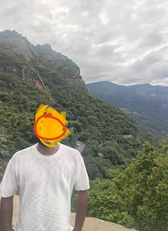 SEDUCING MASSAGE - Male escort in Bangalore Photo 2 of 2