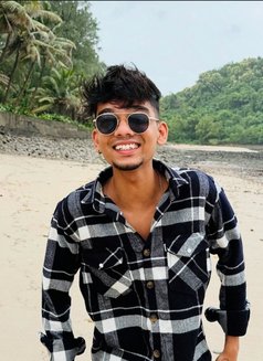 Rockkyy - Male escort in Mumbai Photo 1 of 1