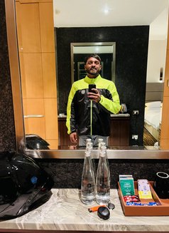 Rocky 18 - Male escort in Mumbai Photo 4 of 5