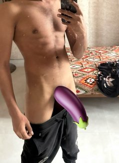 Rocky. 7inch Youngster - Male escort in Bangalore Photo 3 of 4